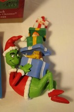 Hallmark Keepsake 2000 Gifts for the Grinch , Dr.Seuss Ornament/Original Box