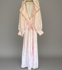 Victoria's Secret Gold Label Robe Pink Satin Vtg 90  s Jacquard Lace Trim EUC