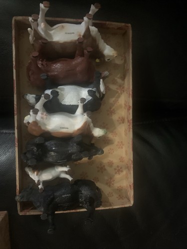 8x Big Country Farm Toys Lot Cows Bull & Calf - 1:20 Scale Figurines Plus One - Picture 19 of 21