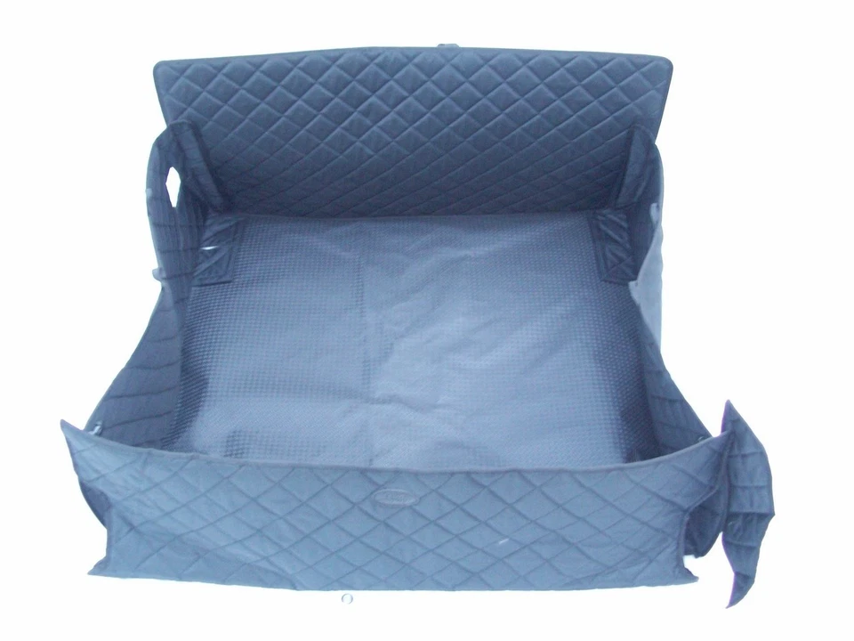 Land Rover Discovery Sport Quilted Loadspace Liner Rear J8AM131A02CA 2017-2024 - Image 4 of 4