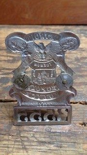 Obsolete vintage Detroit Police # 3555 visor hat insignia device