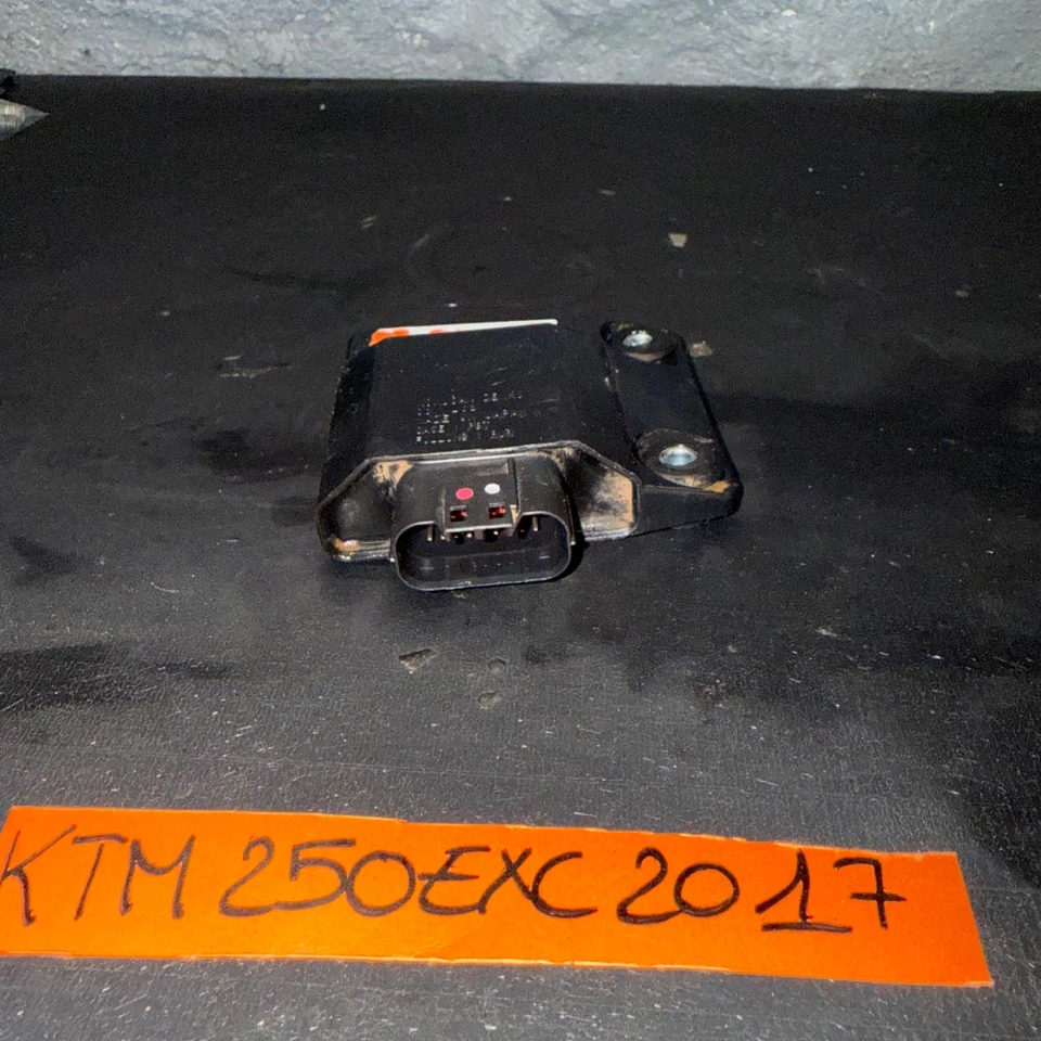 Cdi unit 250 exc 2017 KTM Dash board box  KGH_55439131100 54839031100 R - Photo 2/4