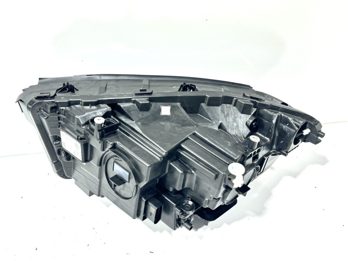 2021 2022 Mercedes benz GLA Class GLA LED Passenger side Headlight 