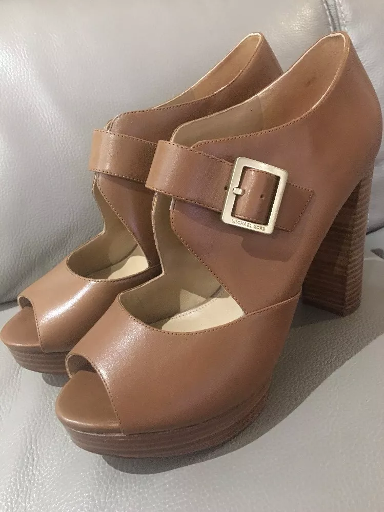 Michael kors tan leather heels deals