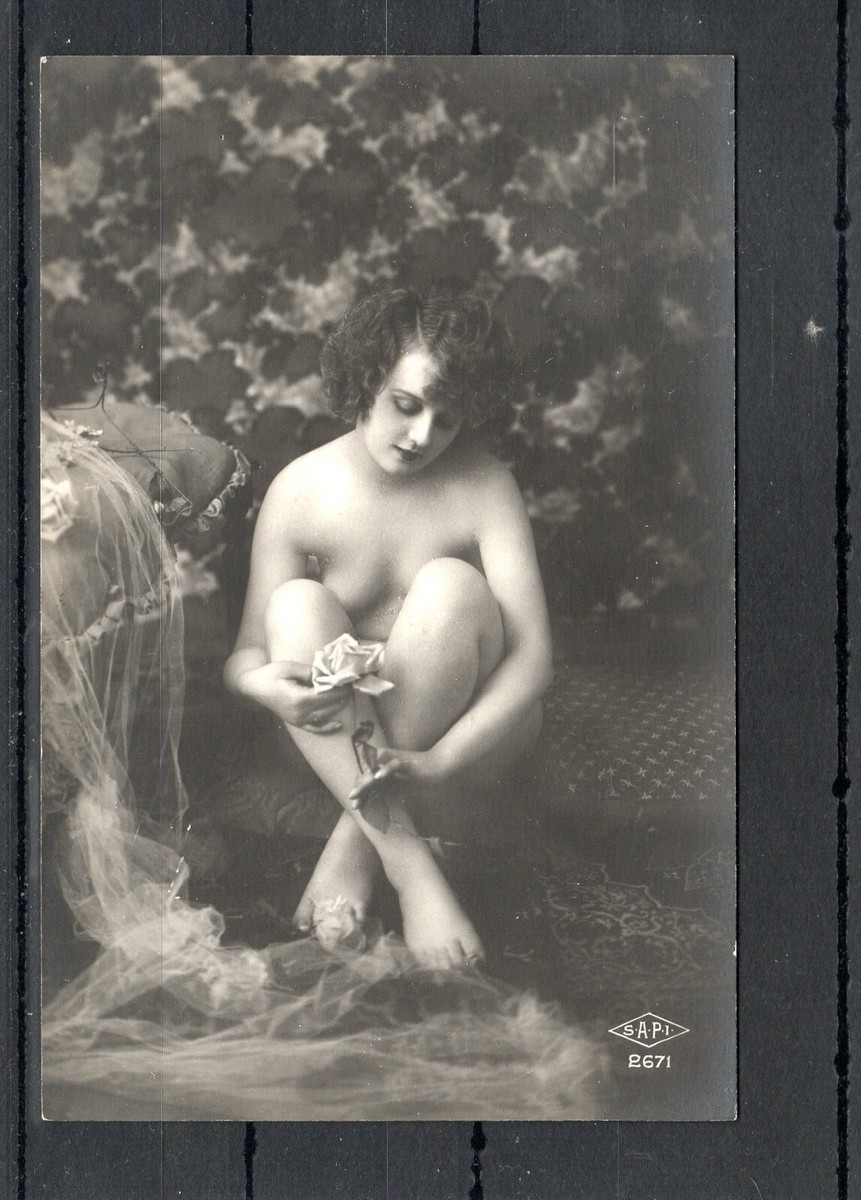 jeunes et naturels nude CPA JEUNE FEMME SEINS NUE SEXY EROTIQUE NUDE | eBay