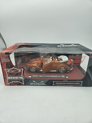 ミニカー Maisto 1/18 Volkswagen Cabriolet 1951 s-l400.jpg