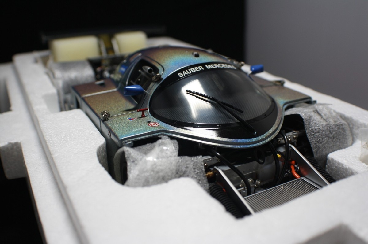 ミニカー EXOTO 1/18 Sauber Mercedes C9 #62 Bonhams Cars : An Exoto Racing Legends 1:18 scale model