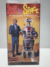 Polar Lights Dr Zachary Smith & The Robot B-9 Lost In Space Plastic Model Kit