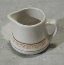 HOMER LAUGHLIN SCROLLWORK BAND RESTAURANTWARE INDIVIDUAL CREAMER