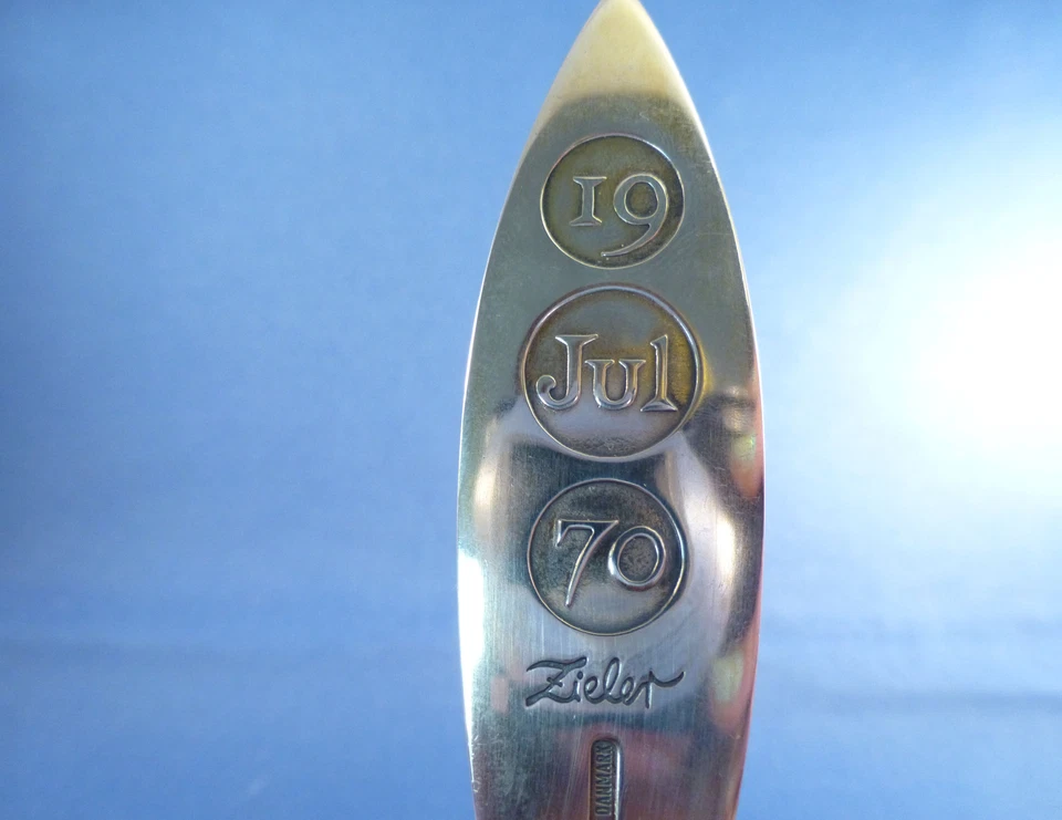A.MICHELSEN DENMARK STERLING & ENAMEL COLLECTORS SPOON Christmas  1970 - Image 3 of 4