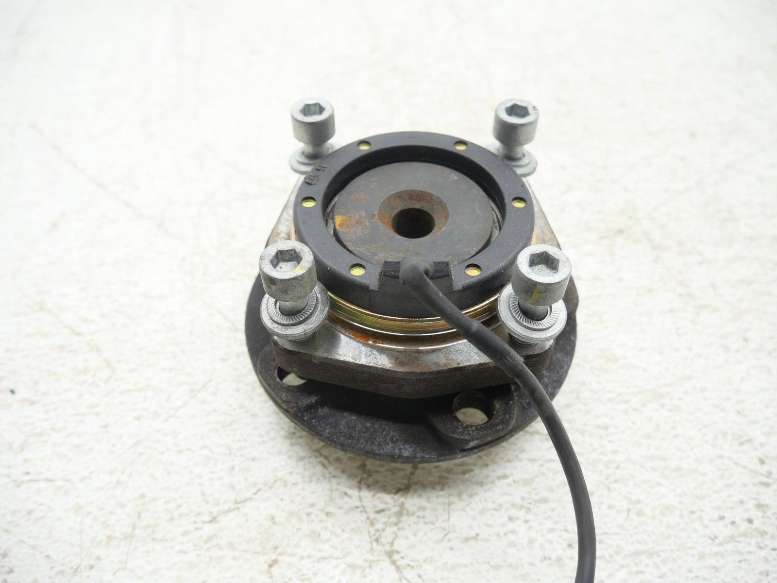 Ferrari 360 2000-2005 FRONT+LEFT Hub bearing assembly P/N 179070