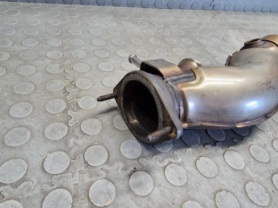 BMW X5 F15 2017 Diesel Muffler pipe connector clamp 8517202  — 第 4/4 张图片