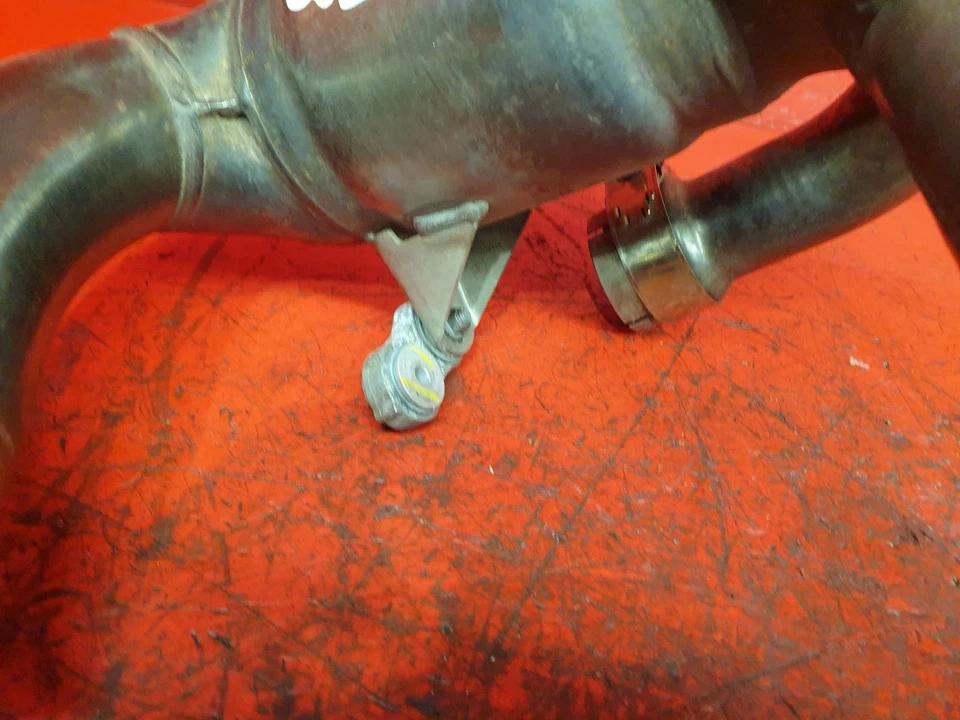 Colector de escape Ducati Hypermotard 1100 evo sp 2010 Foto 4 de 4