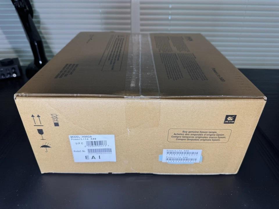 EPSON PowerLite X49 3LCD XGA 3600 ANIS Lumens with HDMI Classroom Projector - Image 3 of 4