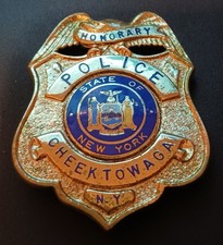 S/G40 -US-Polizeiabzeichen- CHEEKTOWAGA  POLICE -hallm.-+Visitenkarte