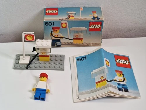 Lego Vintage Set Legoland Town 601 Shell Gas Pump, with box and instructions