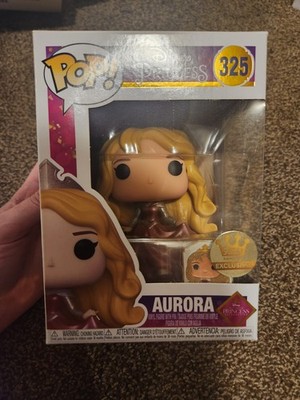 Disney Princess Aurora #325 Funko Shop Exclusive POP! with Protector