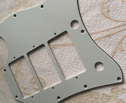 Pick Gibson SG Standard 3 Pickup Style Guitar Pickguard,3 Ply Parchment - Picture 4 of 6
