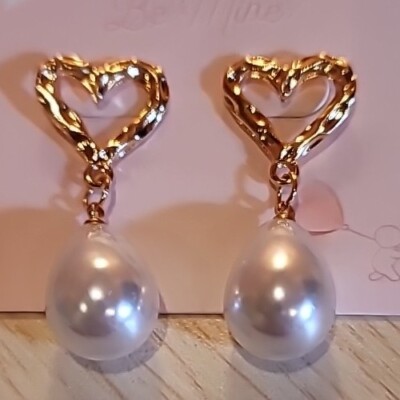 Be Mine Pearl Heart Dangle Earrings, Gold Tone
