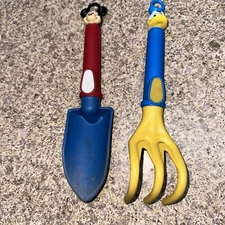 Disney Midwest Quality Gloves Garden Tools Mickey Donald Rake Trowel Cultivator