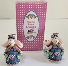 2-Vintage Giftco Resin Country Easter Bunny Rings in Box