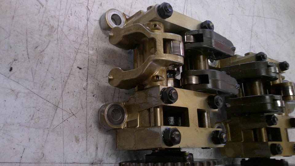 Conjunto de brazo basculante árbol de levas delantero trasero Victory Kingpin 2004-2005 Foto 3 de 4