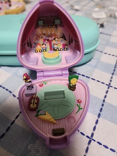 1991 Vintage Polly Pocket Perfect Piano Recital  No Piano No Figurine