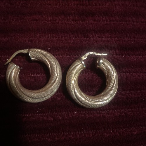 UnoAerre Brev Italy 14K Yellow Gold Puffy Twist Hoop Earrings Designer 6.1 Grams - Picture 3 of 8