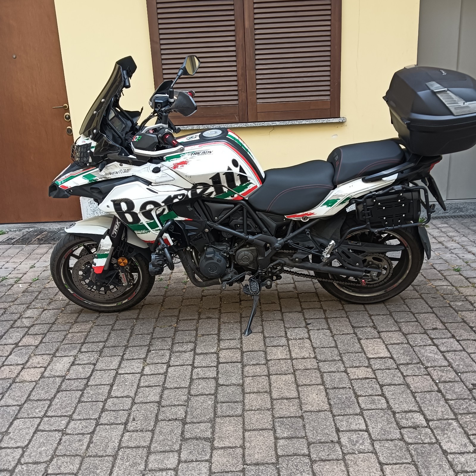 Benelli 502 trk