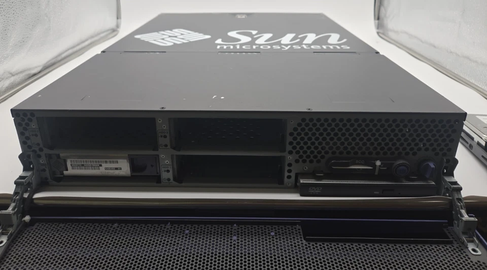 Sun Microsystems Sun Fire V240 UltraSPARC IIIi 2x 1.5 GHz CPU 16GB Ram 72GB HDD - Image 3 of 4