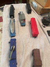 vintage, used lionel o line 7 piece train car set with two boxes of track