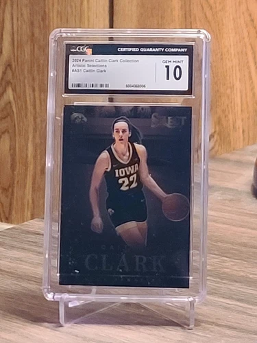 2024 Panini Caitlin Clark Collection - Artistic Selections CGC 10
