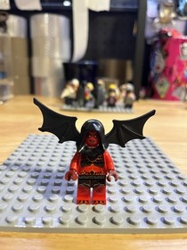 LEGO NEXO KNIGHTS Ultimate Lavaria Minifigure nex030 Bat Wings Hood 70335