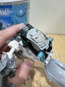 LEGO BIONICLE: Kohrak-Kal (8575) With Canister And Mask - No Manuel