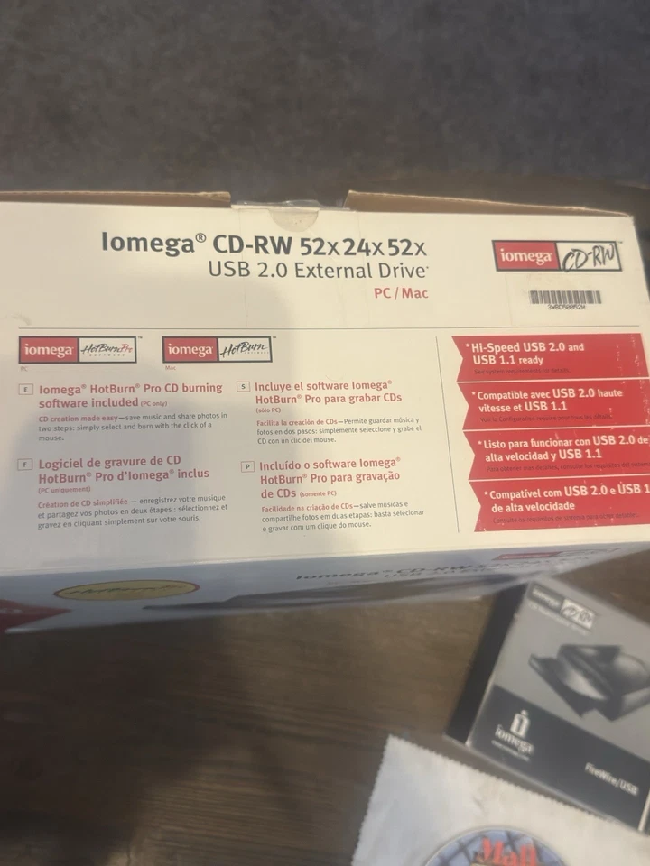 Iomega External CD-RW USB 2.0 External Drive PC or Mac - Image 3 of 4