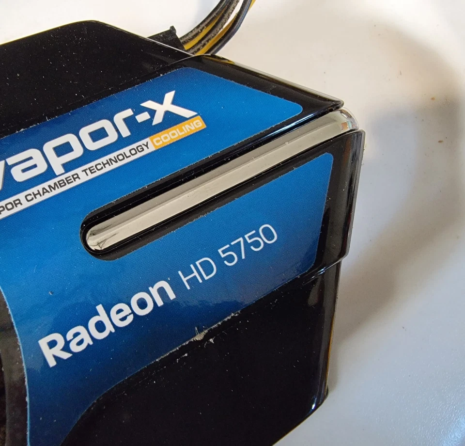 Video Card Radeon HD 5750 1GB GDDR5 VaporX Dual HDMI DVI Display Port PCI-E Game - Image 3 of 3