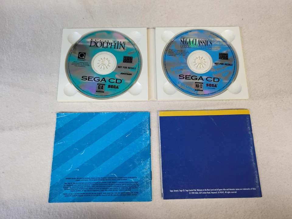 Sega CD Classics Arcade Collection Ecco The Dolphin con manuales Foto 2 de 2