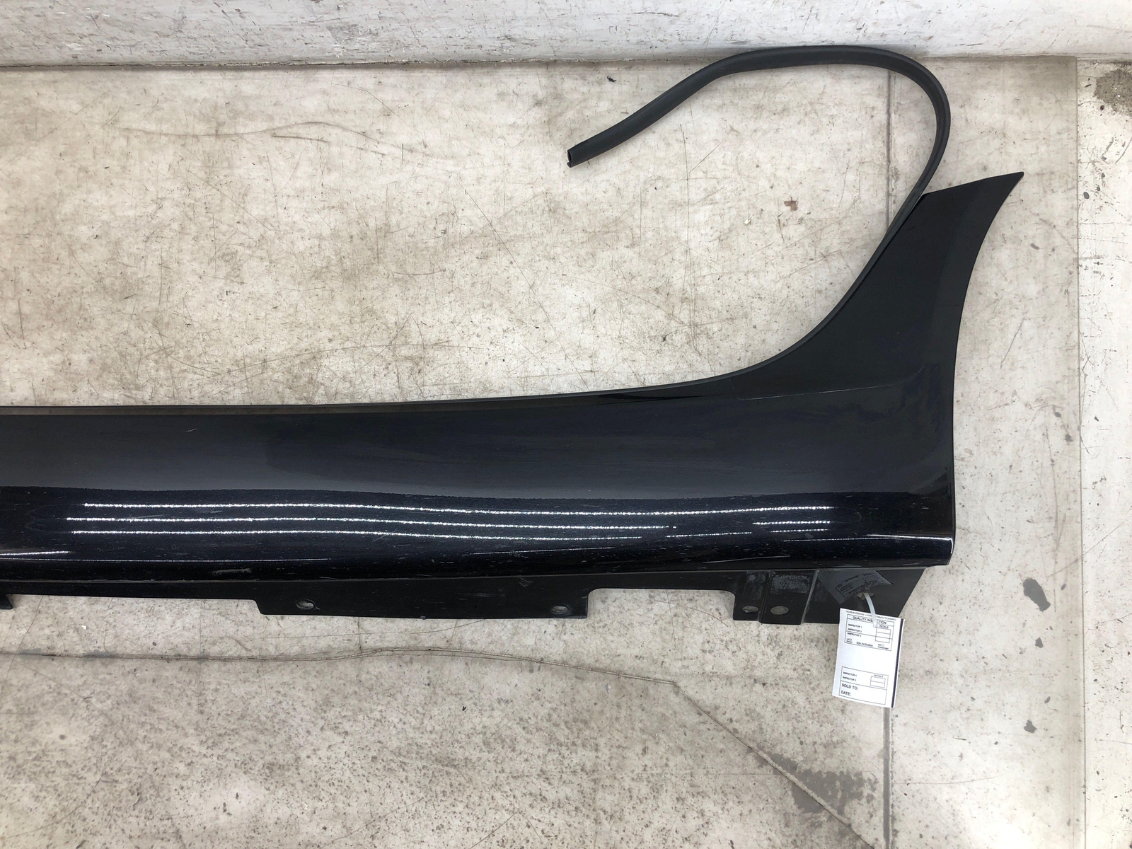 ASTON MARTIN RAPIDE *SCUFFS* LEFT ROCKER PANEL MOULDING SIDE SKIRT BLACK OEM