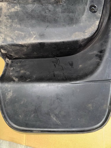 Toyota Hilux Surf Mudflap Left Hand 76608-35020 - Picture 5 of 9