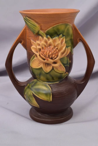 Original ROSEVILLE Art Pottery Brown Double Handle Vase Yellow WATER LILY 74-7