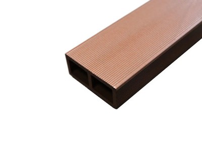 Abschlussprofil WPC rotbraun 38mm stark 366cm Länge 8,9cm Breite Terrassenprofil