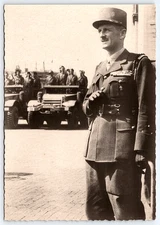 VINTAGE REAL PHOTO POSTCARD WW2 FRENCH GENERAL MEN TRUCKS PARIS FRANCE 1944