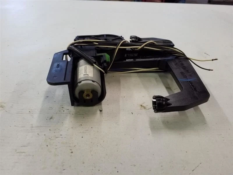 Motor reposacabezas asiento conductor delantero izquierdo | 95 96 97 98 99 mercedes-benz c230 c280 Foto 4 de 4