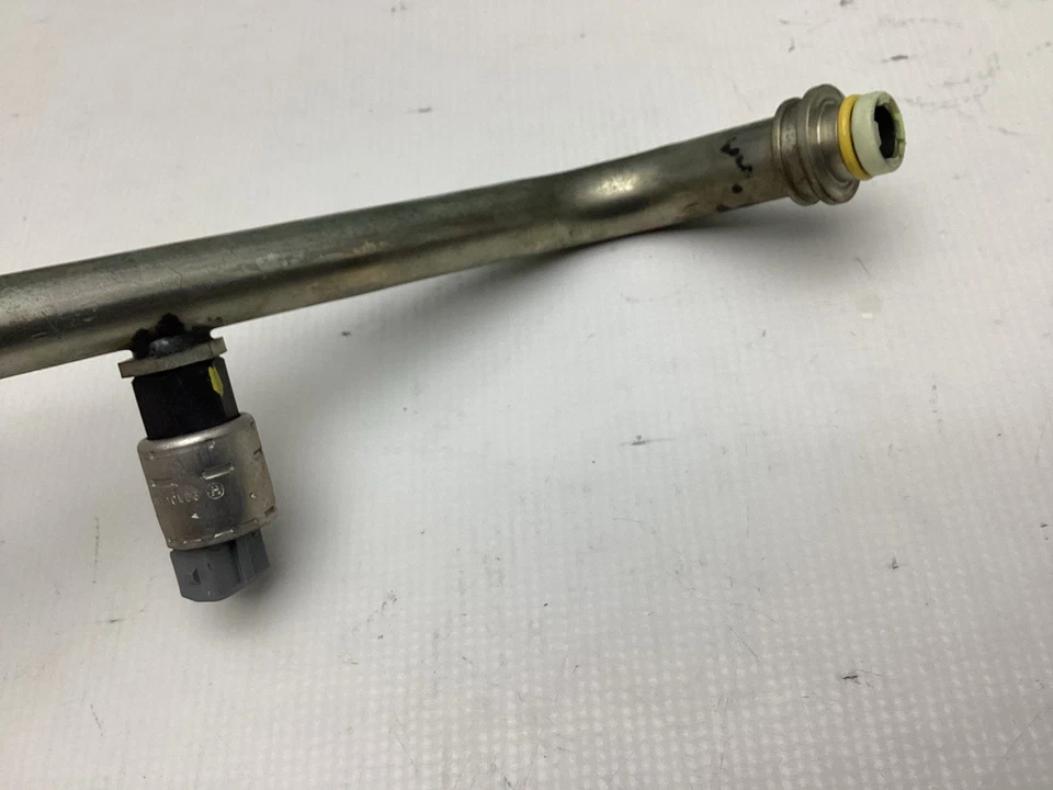 VOLVO C30 S40 2008-2013 AIRE ACONDICIONADO MANGUERA TUBO 08 09 10 4N5H-19A834-GH OEM Foto 4 de 4