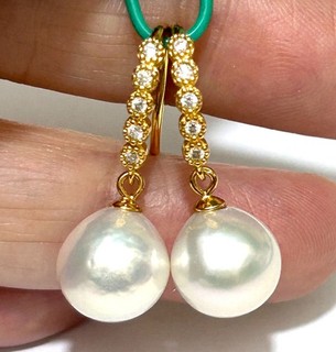 Exquisite Round 9.7 10mm Natural White Edison Pearl Drop Earrings