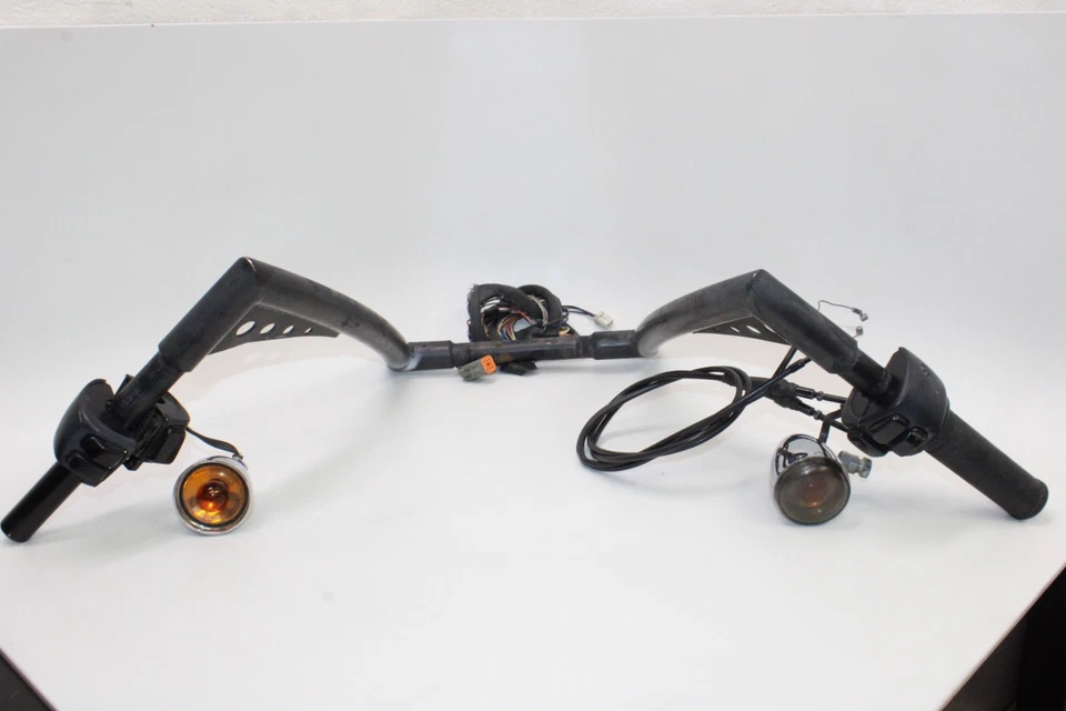 2006 HARLEY-DAVIDSON DYNA WIDE GLIDE EFI FXDWGI GUIDÃO FABRICANTE DE EQUIPAMENTO ORIGINAL COM INTERRUPTORES - Imagem 4 de 4