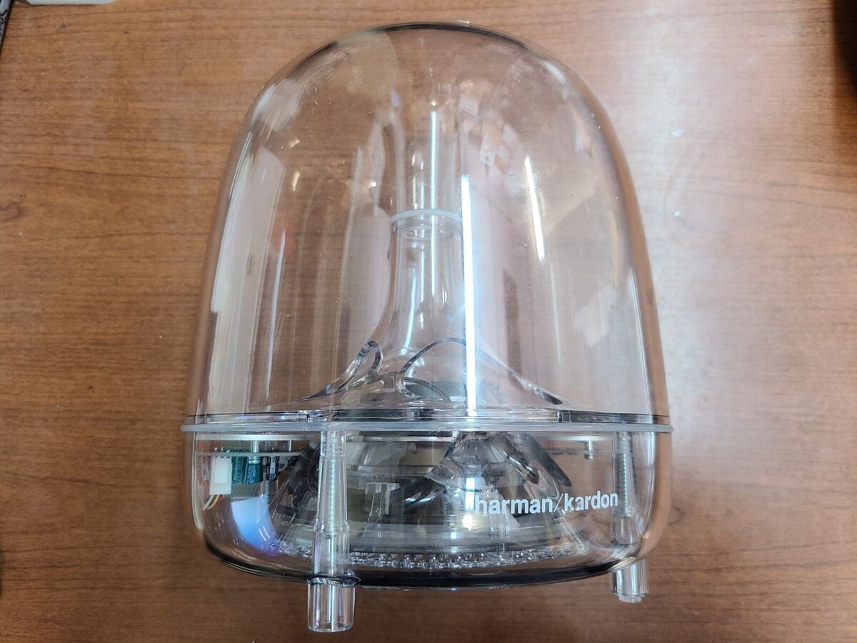 ORIGINAL!! HARMAN KARDON SOUNDSTICK III MULTIMEDIA SPEAKER ORIGINAL!! HARMAN KARDON SOUNDSTICK III MULTIMEDIA SPEAKER