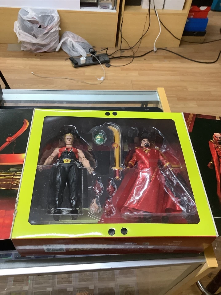 NECA Flash Gordon & Ming The Merciless Walmart Exclusivo Paquete de 2 Totalmente Nuevo Foto 2 de 4