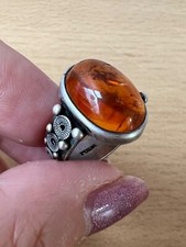 VINTAGE STERLING SILVER HONEY AMBER RING WIDE ORNATE DESIGN BAND CHUNKY STURDY