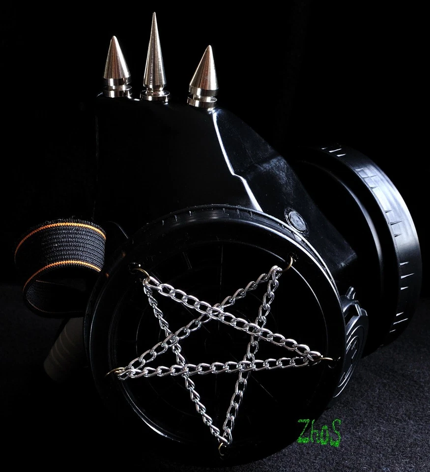 Schwarze Cyber Maske Cyber Goth Atemschutz Gasmaske 3 Spikes Pentagramm Gothic Kette - Bild 4 von 4